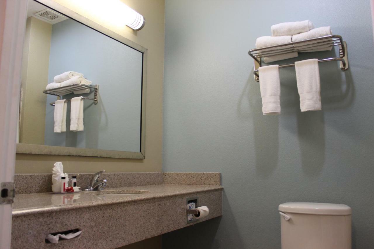 Horizon Inn & Suites Pearsall Exteriér fotografie