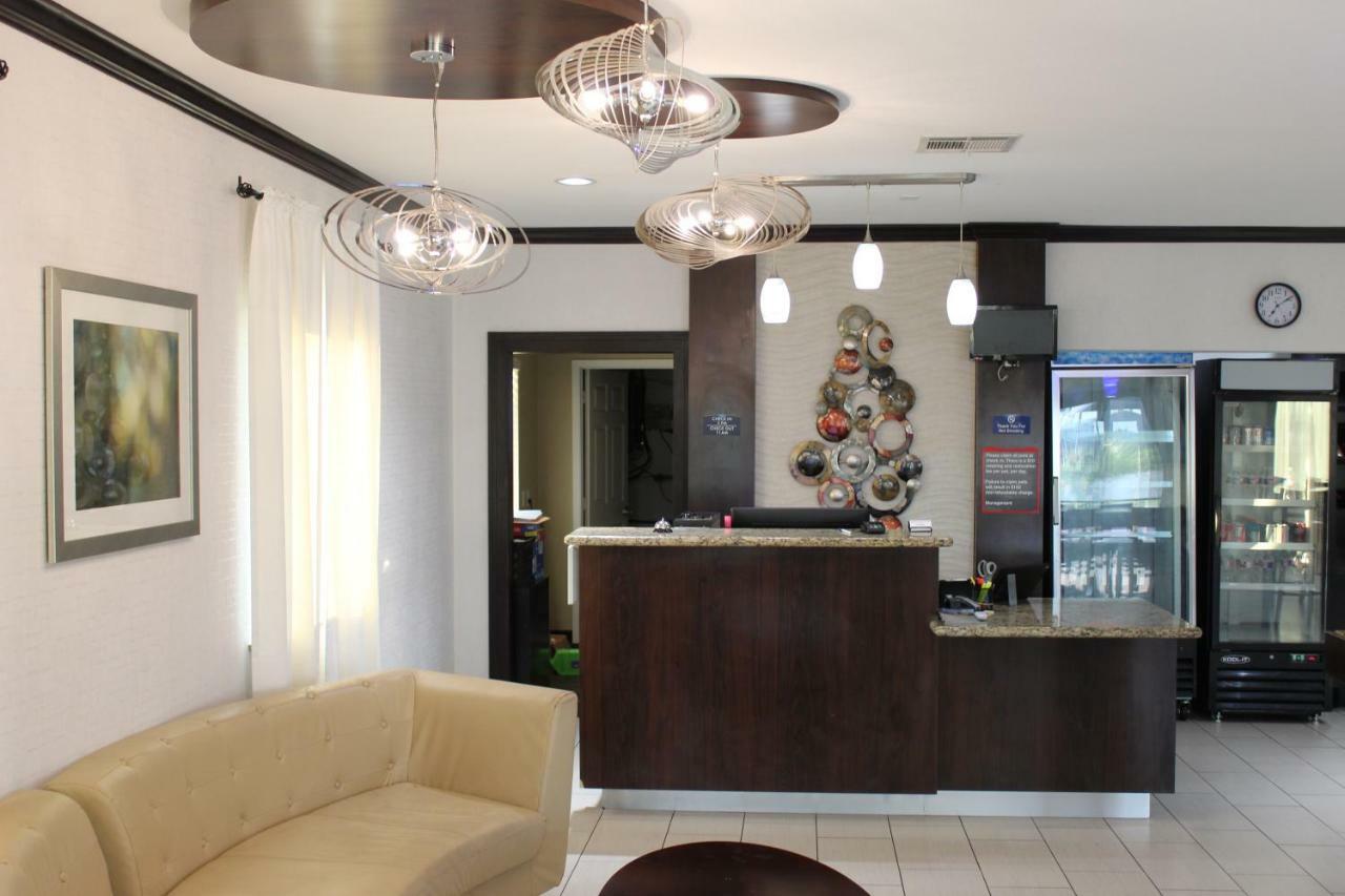 Horizon Inn & Suites Pearsall Exteriér fotografie